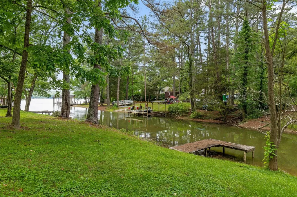 16211 Lakewood Drive Sale Creek TN 37373