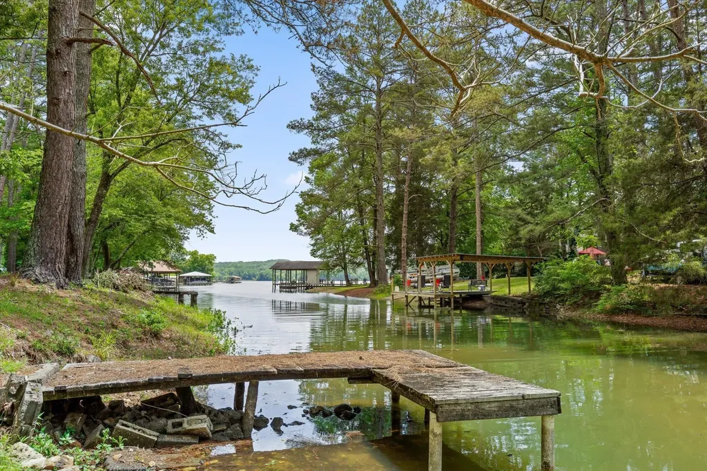 16211 Lakewood Drive Sale Creek TN 37373