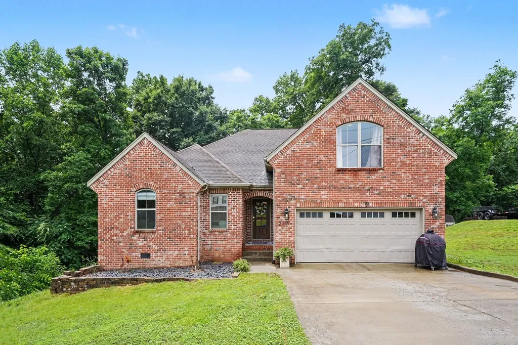 2016 Copper Kettle Circle Pleasant View TN 37146