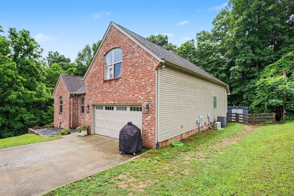 2016 Copper Kettle Circle Pleasant View TN 37146