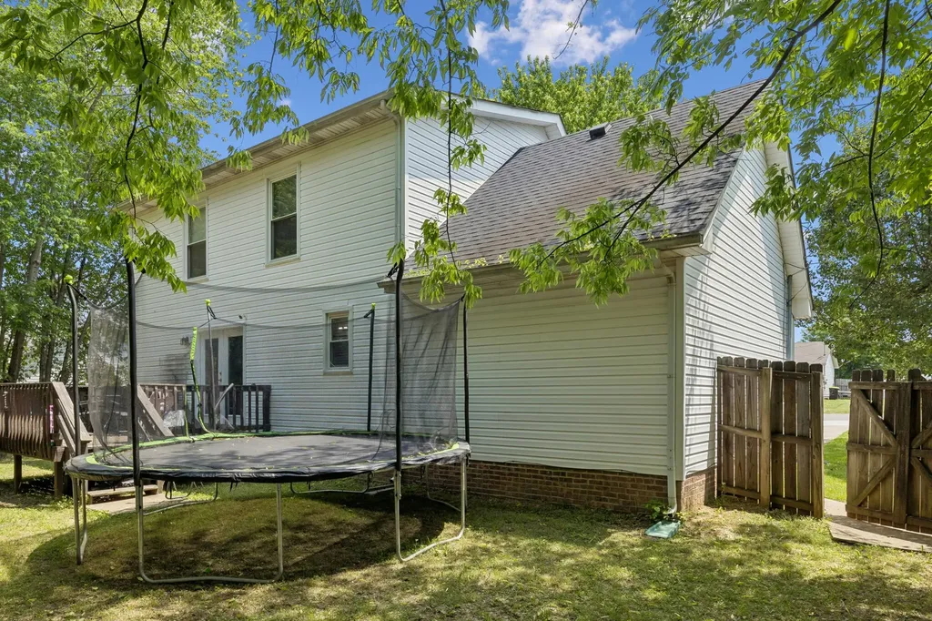 1036 Roedeer Drive Clarksville TN 37042