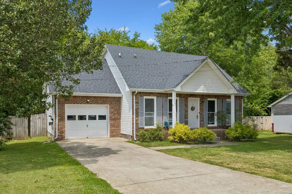 1036 Roedeer Drive Clarksville TN 37042