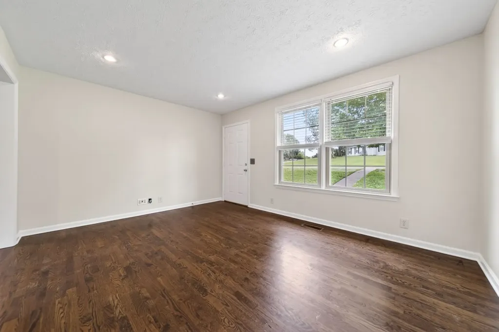 235 Savely Drive Hendersonville TN 37075