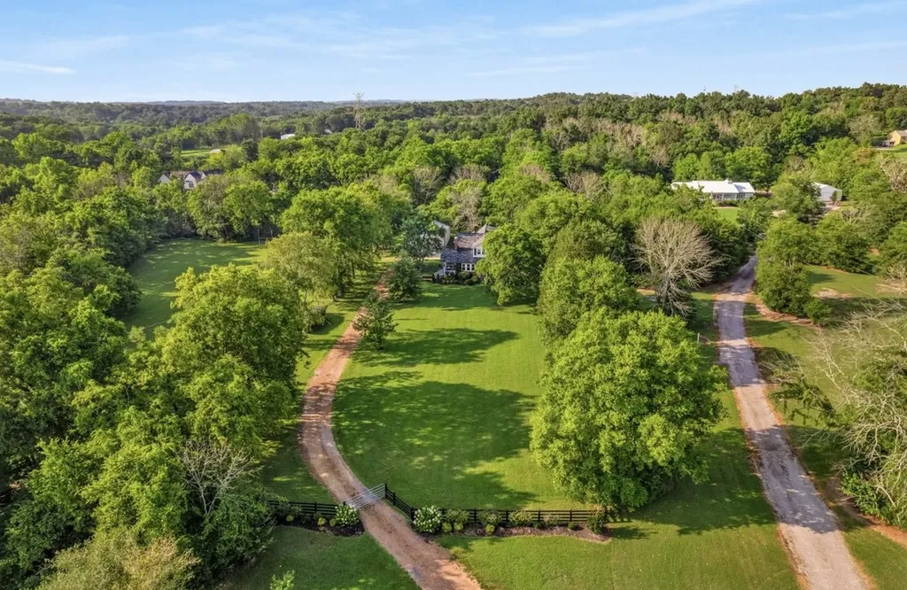 7255 Lebanon Road Mount Juliet TN 37122