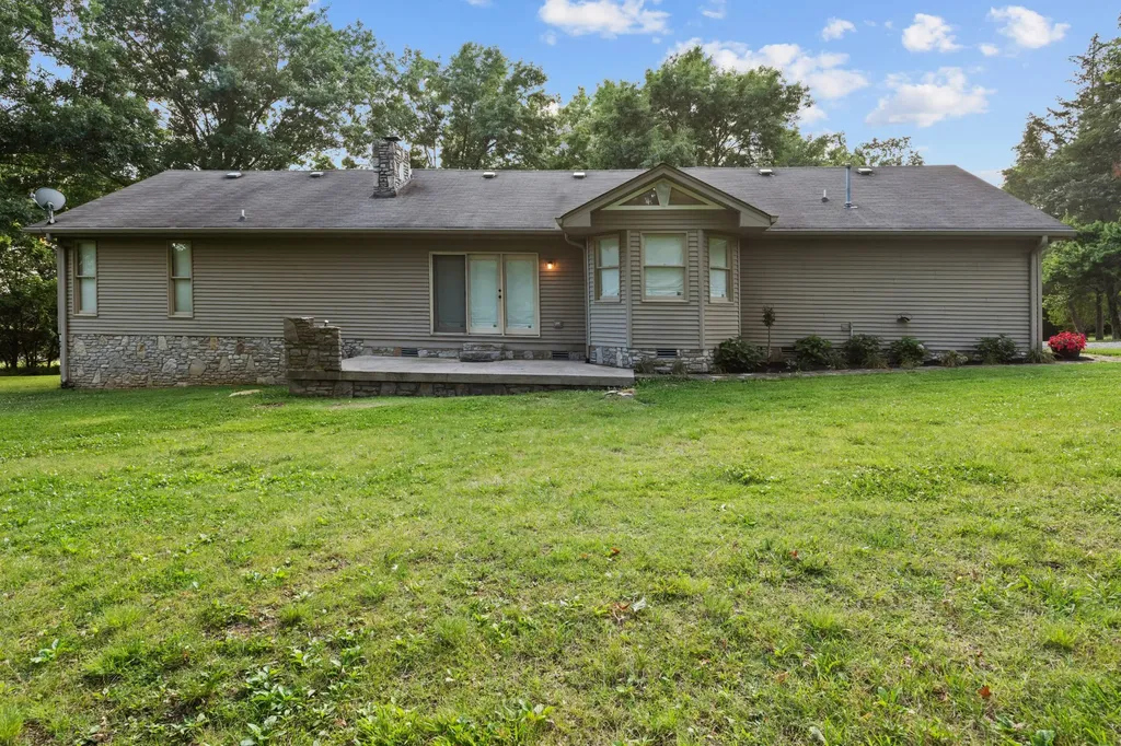 1267 Walnut Hill Road Lebanon TN 37090