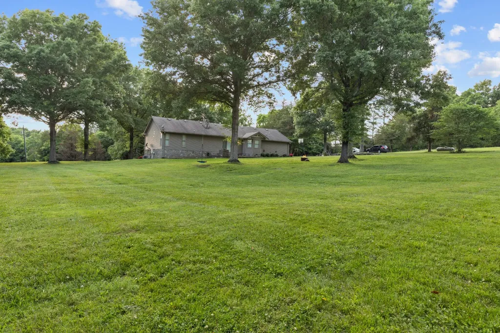 1267 Walnut Hill Road Lebanon TN 37090