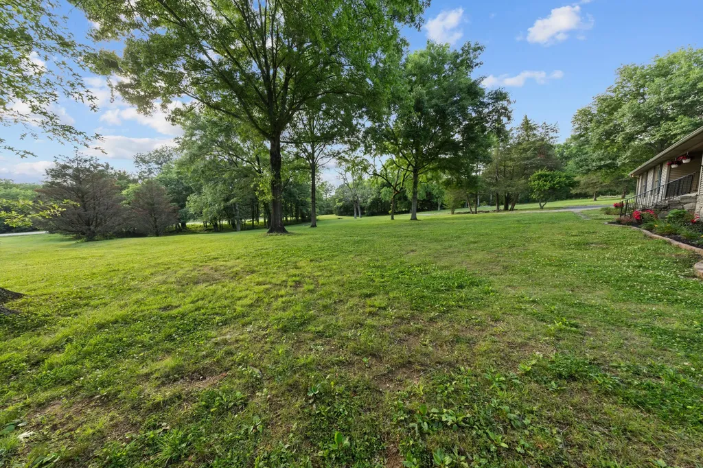 1267 Walnut Hill Road Lebanon TN 37090