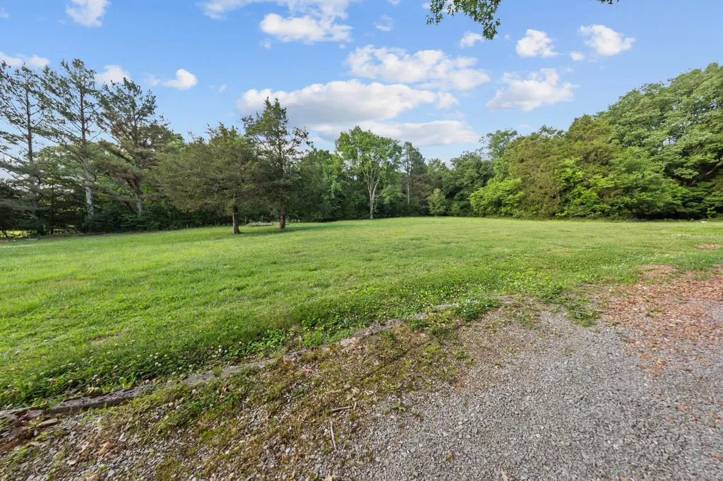 1267 Walnut Hill Road Lebanon TN 37090