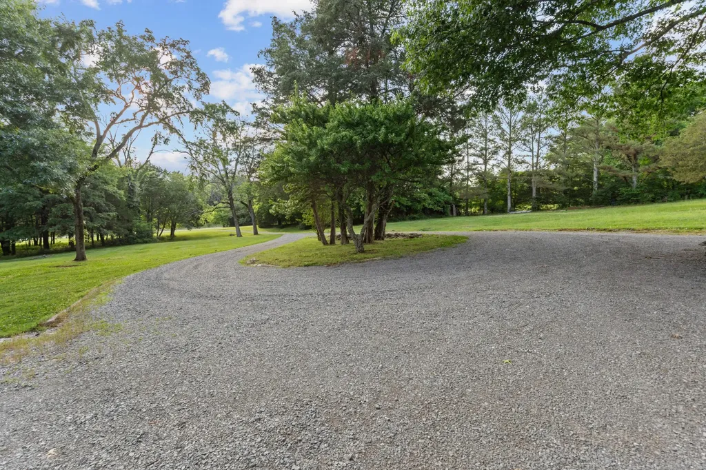 1267 Walnut Hill Road Lebanon TN 37090