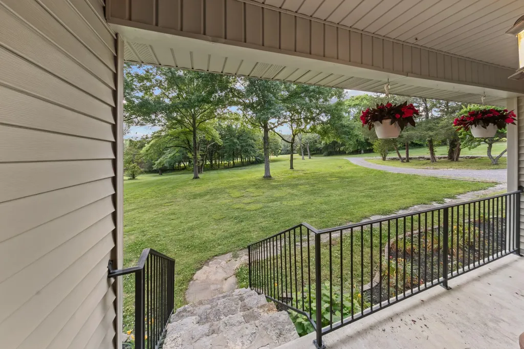 1267 Walnut Hill Road Lebanon TN 37090