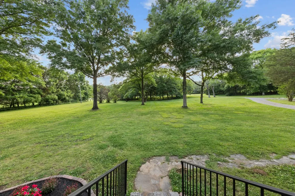 1267 Walnut Hill Road Lebanon TN 37090
