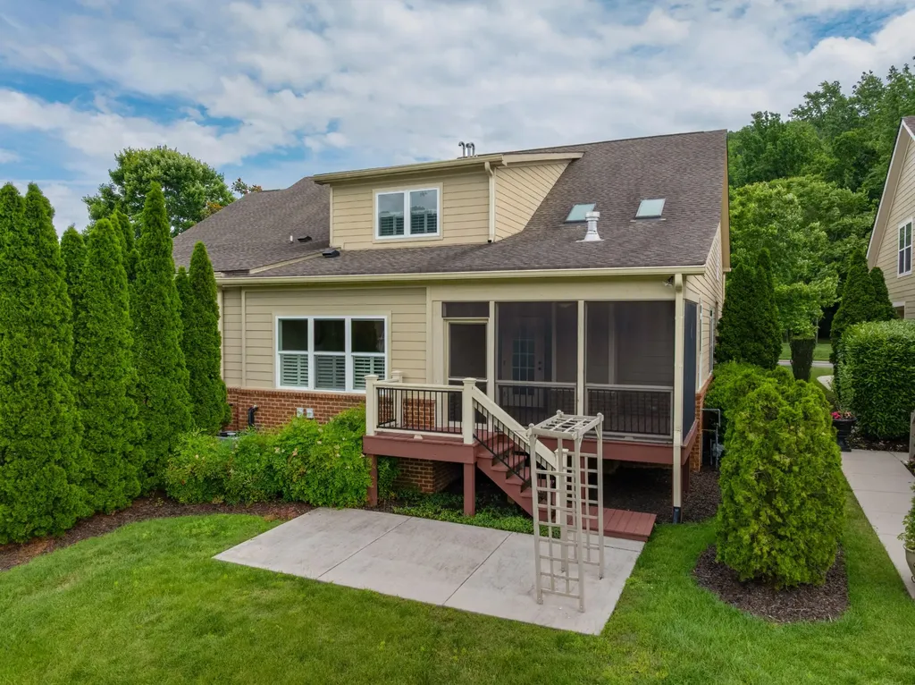 1151 Saddlebrook Drive Chattanooga TN 37405