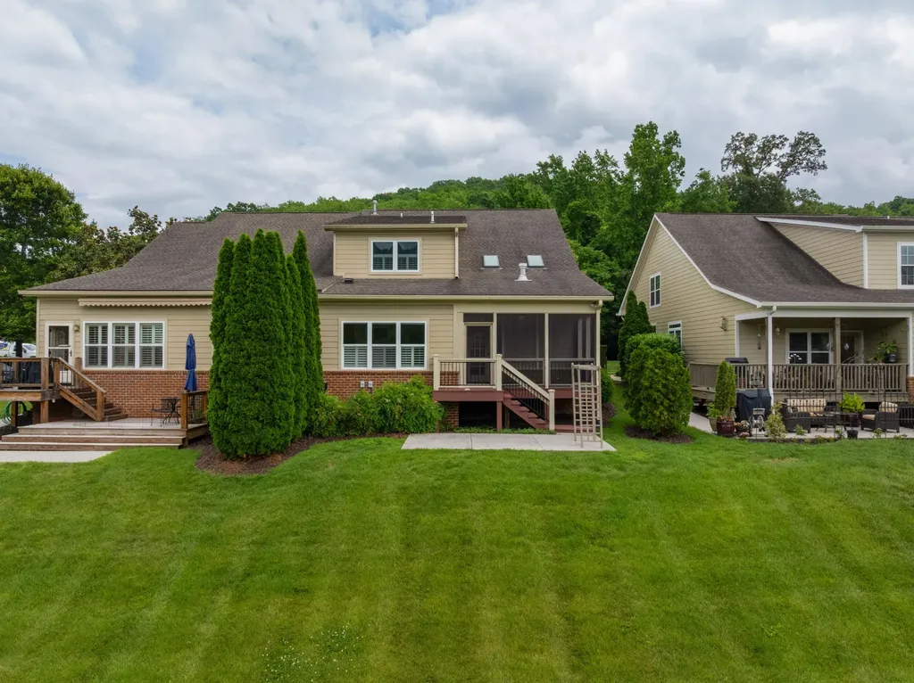 1151 Saddlebrook Drive Chattanooga TN 37405