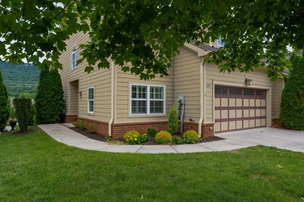 1151 Saddlebrook Drive Chattanooga TN 37405