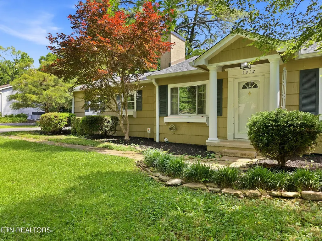 1312 Bradford Lane Knoxville TN 37919