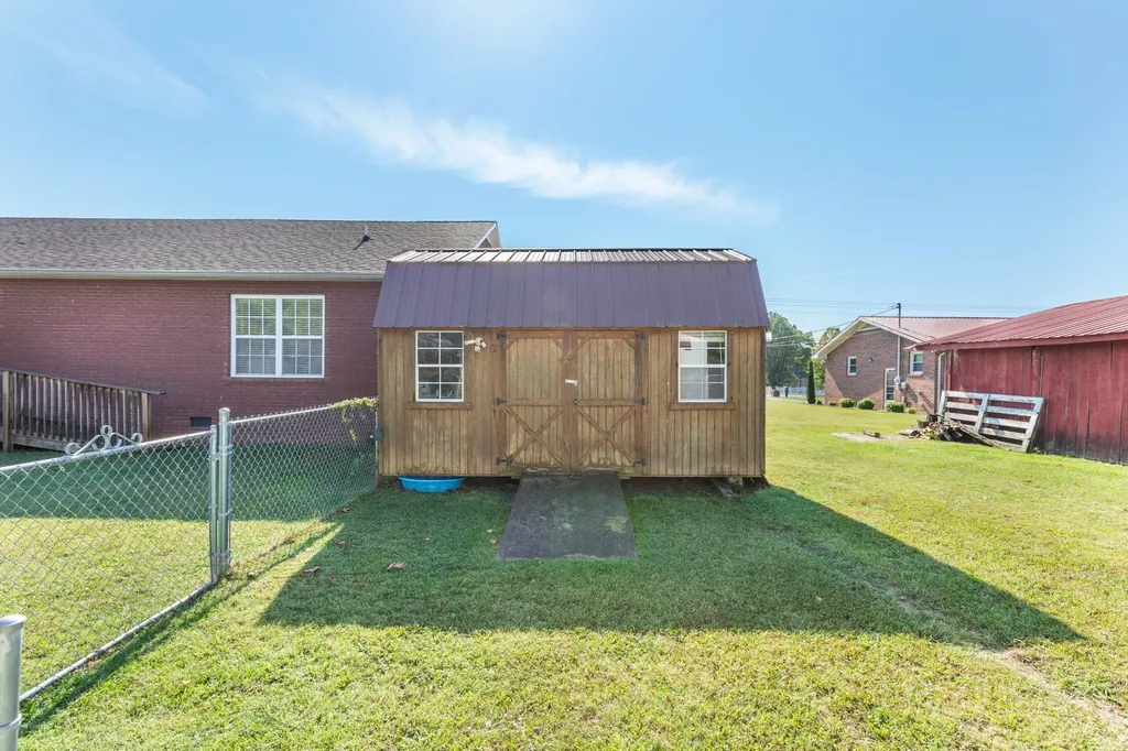 493 Maple Springs Road Manchester TN 37355