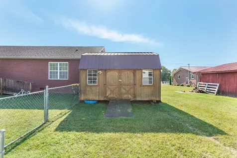 493 Maple Springs Road Manchester TN 37355