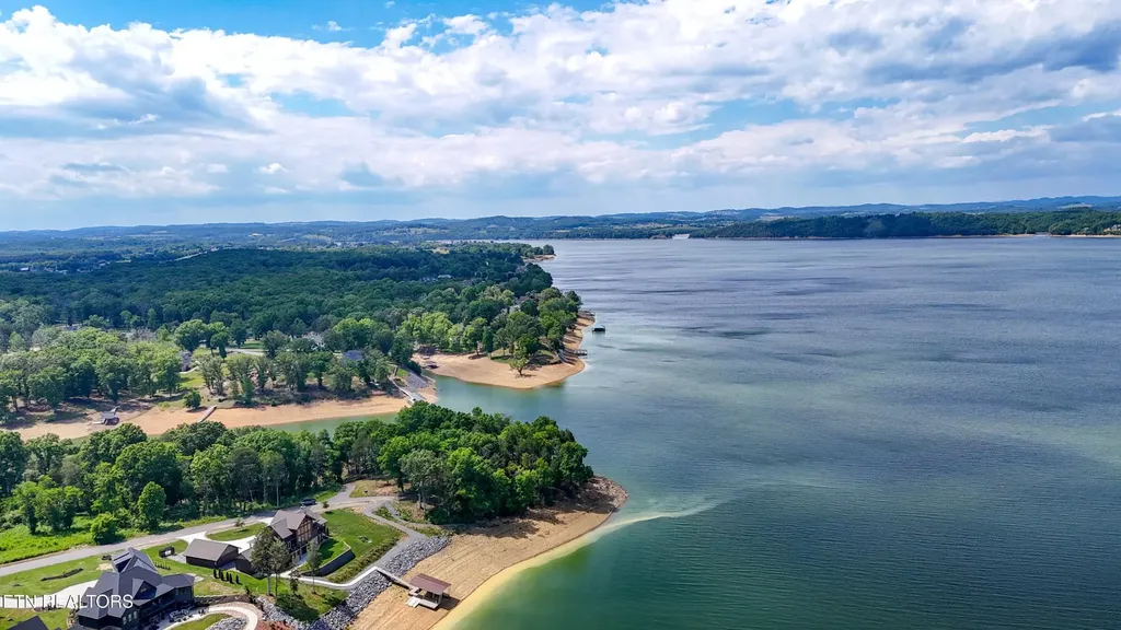 122 Ridge Point Trail Dandridge TN 37725