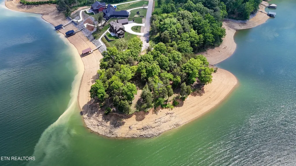 122 Ridge Point Trail Dandridge TN 37725