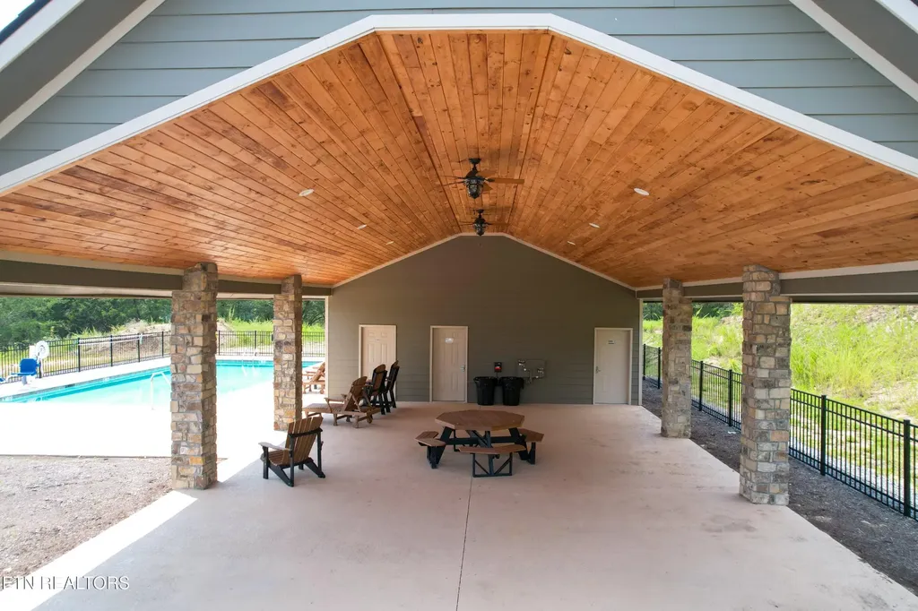 122 Ridge Point Trail Dandridge TN 37725