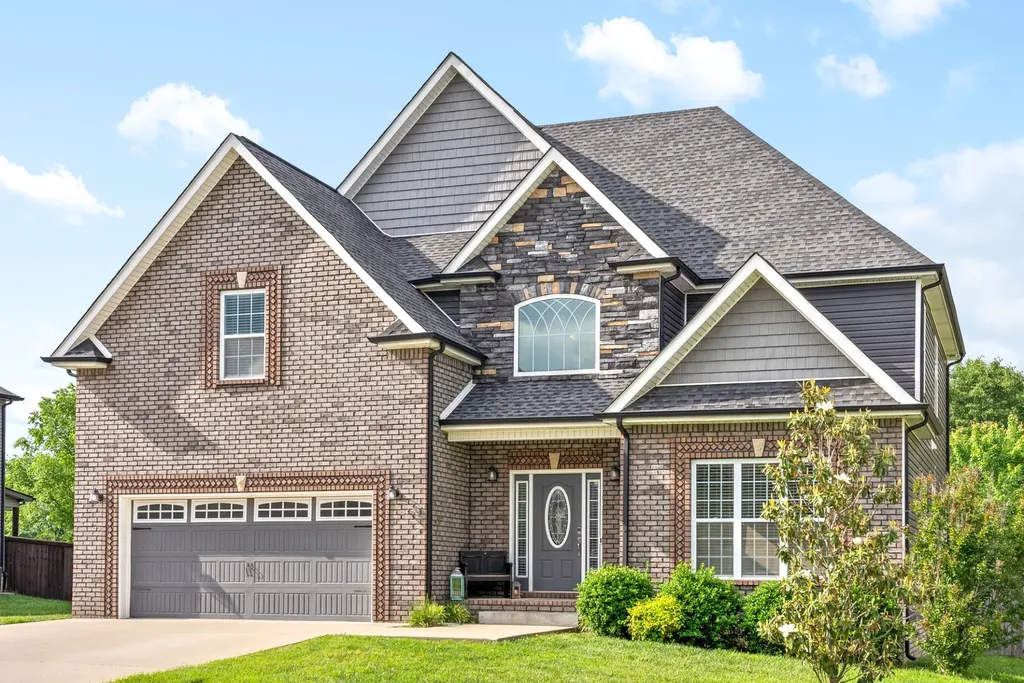 2831 Chatfield Drive Clarksville TN 37043
