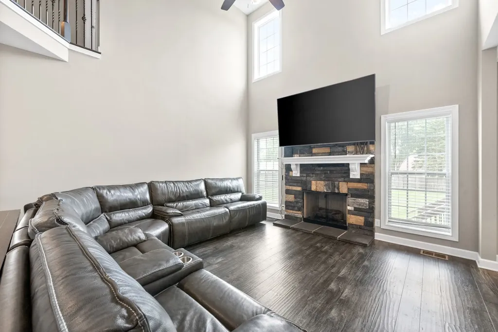 2831 Chatfield Drive Clarksville TN 37043