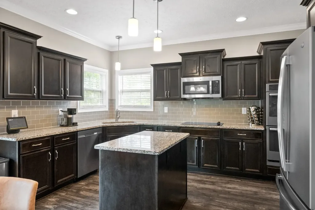 2831 Chatfield Drive Clarksville TN 37043