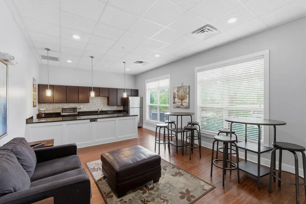 2197 Nolensville Pike Nashville TN 37211
