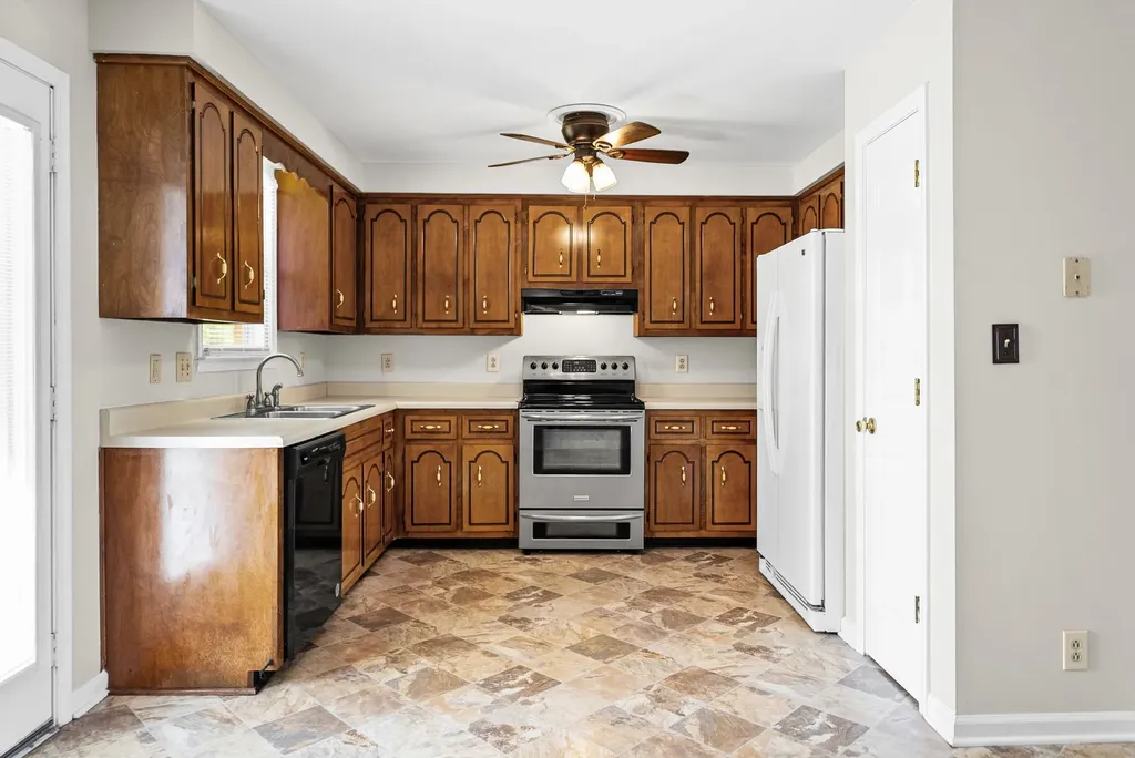 438 Kelsey Drive Clarksville TN 37042