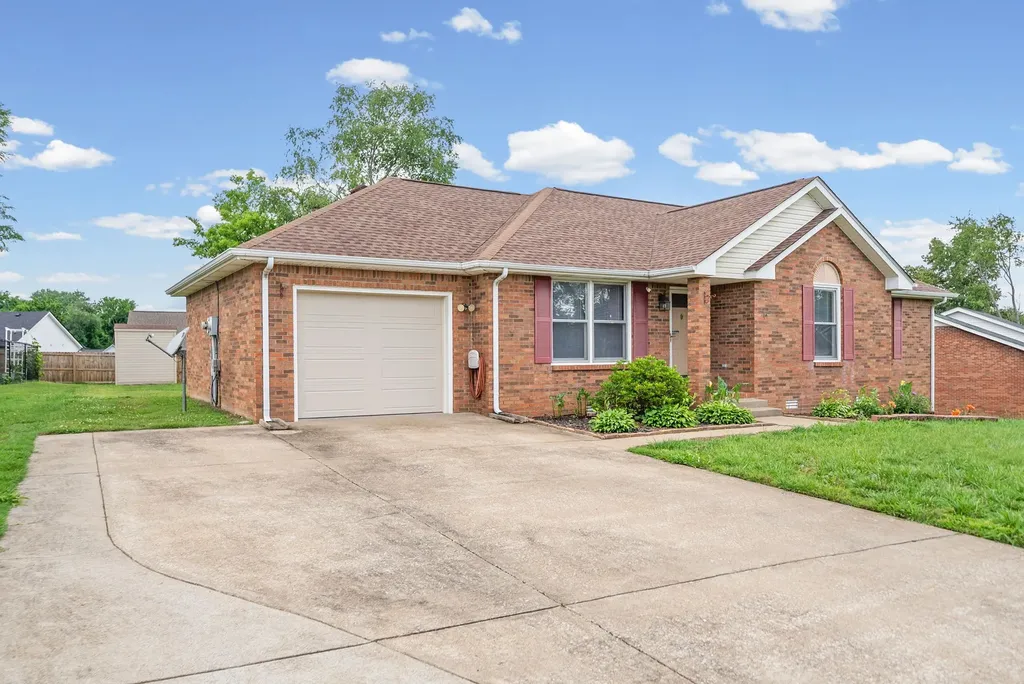 438 Kelsey Drive Clarksville TN 37042
