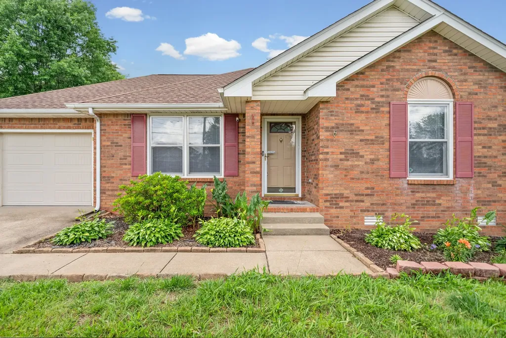 438 Kelsey Drive Clarksville TN 37042