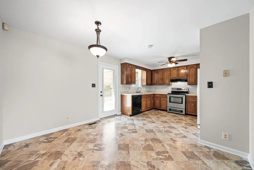 438 Kelsey Drive Clarksville TN 37042