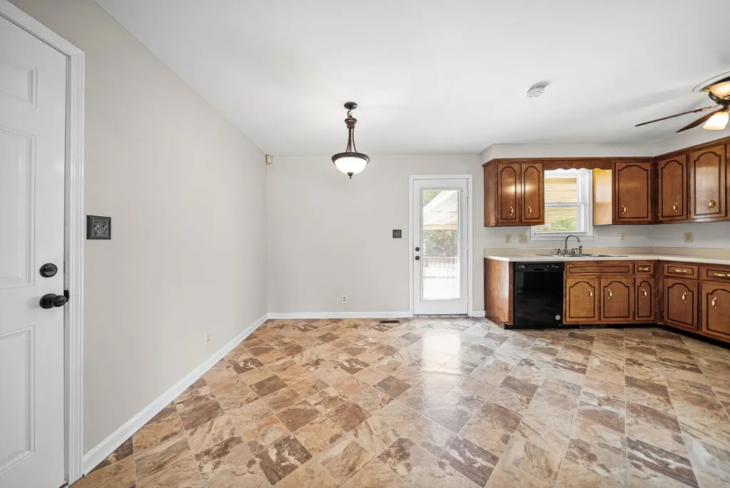 438 Kelsey Drive Clarksville TN 37042