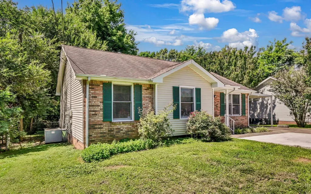 748 Needmore Road Clarksville TN 37040