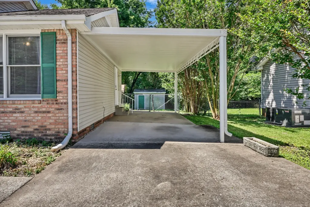 748 Needmore Road Clarksville TN 37040