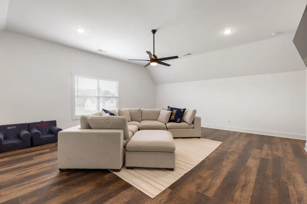 1578 Angus Way Greenbrier TN 37073
