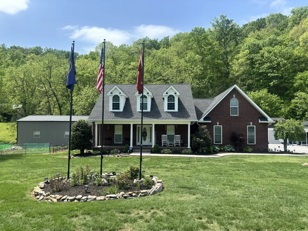 454 Campbell Hollow Road Bethpage TN 37022