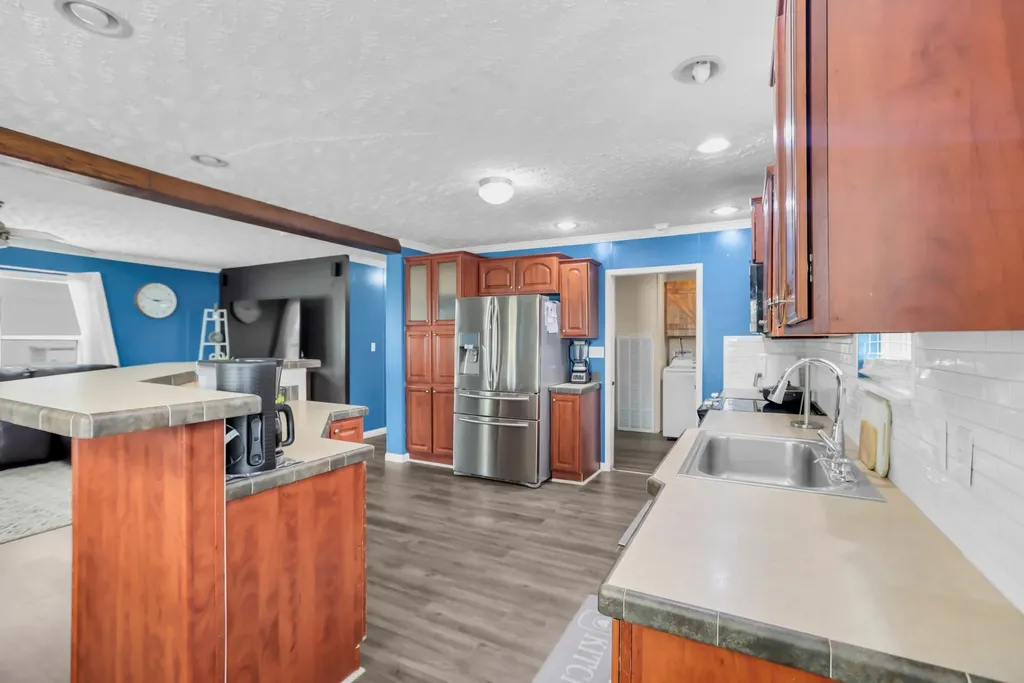 228 Oceanfront Cir, S Antioch TN 37013