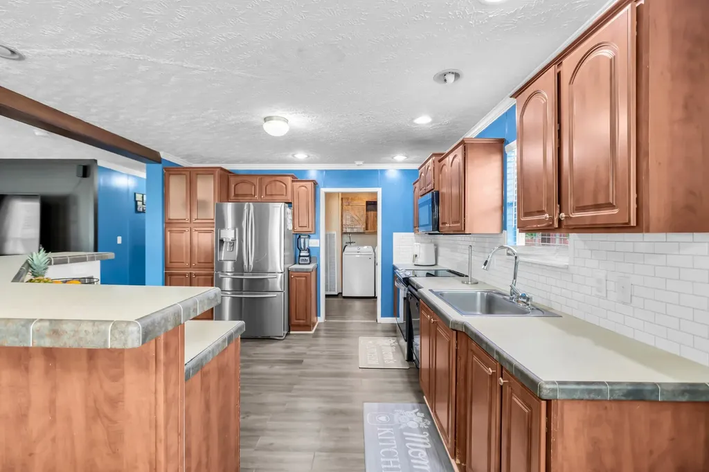 228 Oceanfront Cir, S Antioch TN 37013