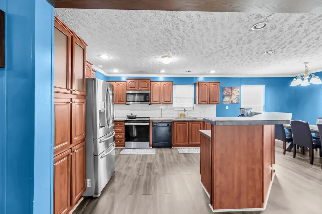 228 Oceanfront Cir, S Antioch TN 37013