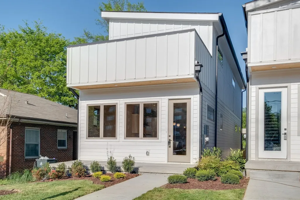 1104B 33rd Ave, N Nashville TN 37209