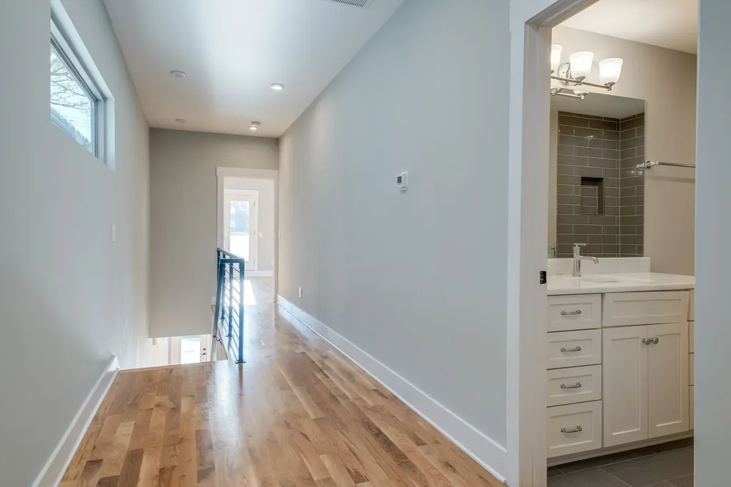 1104B 33rd Ave, N Nashville TN 37209