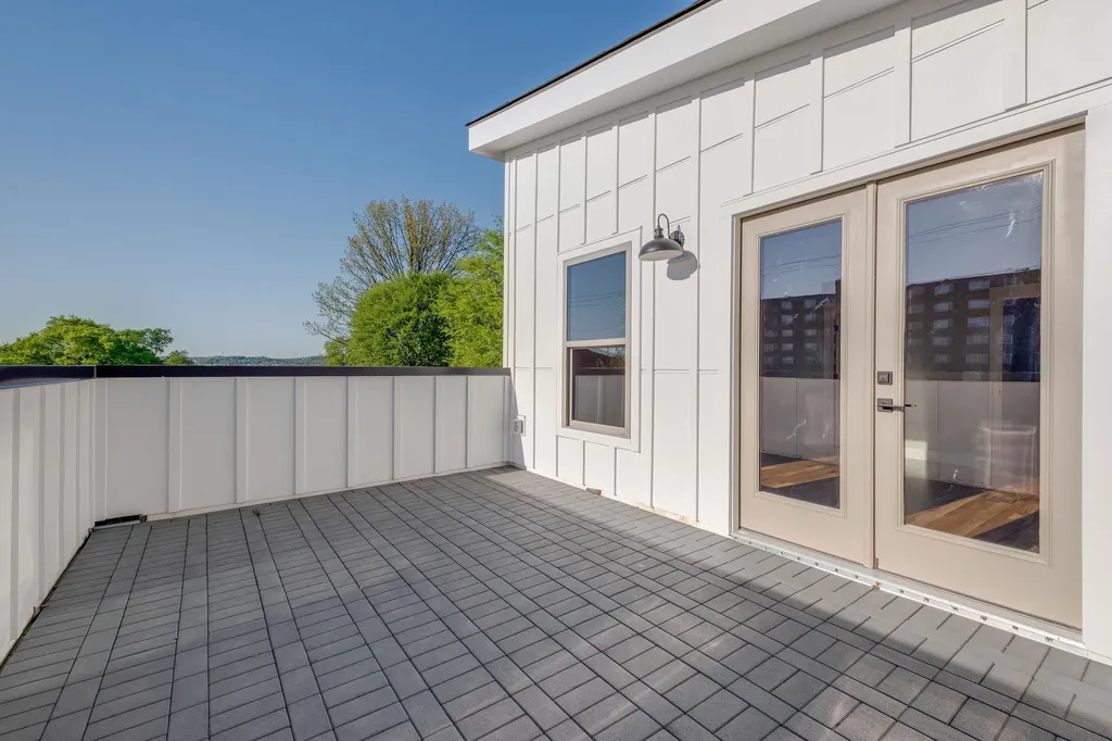1104B 33rd Ave, N Nashville TN 37209