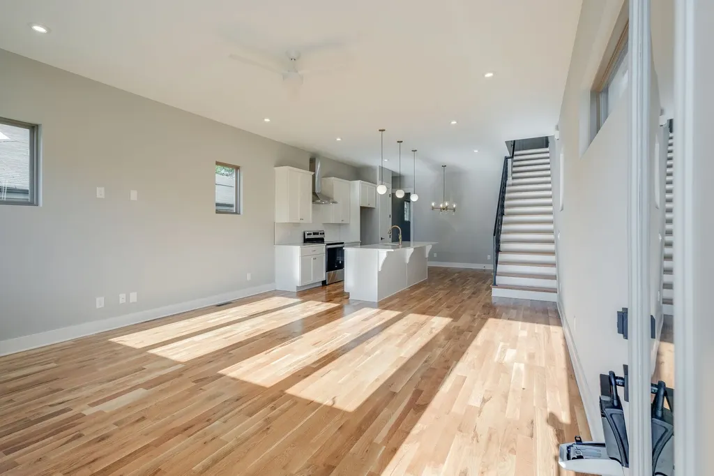 1104B 33rd Ave, N Nashville TN 37209
