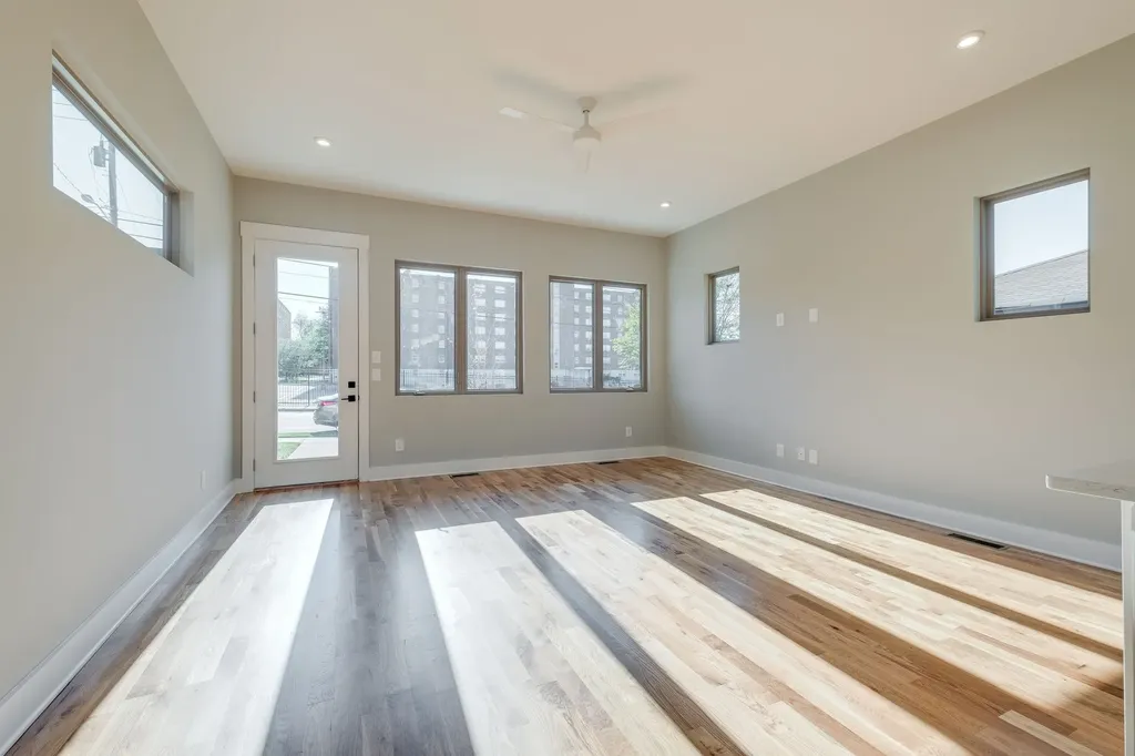 1104B 33rd Ave, N Nashville TN 37209