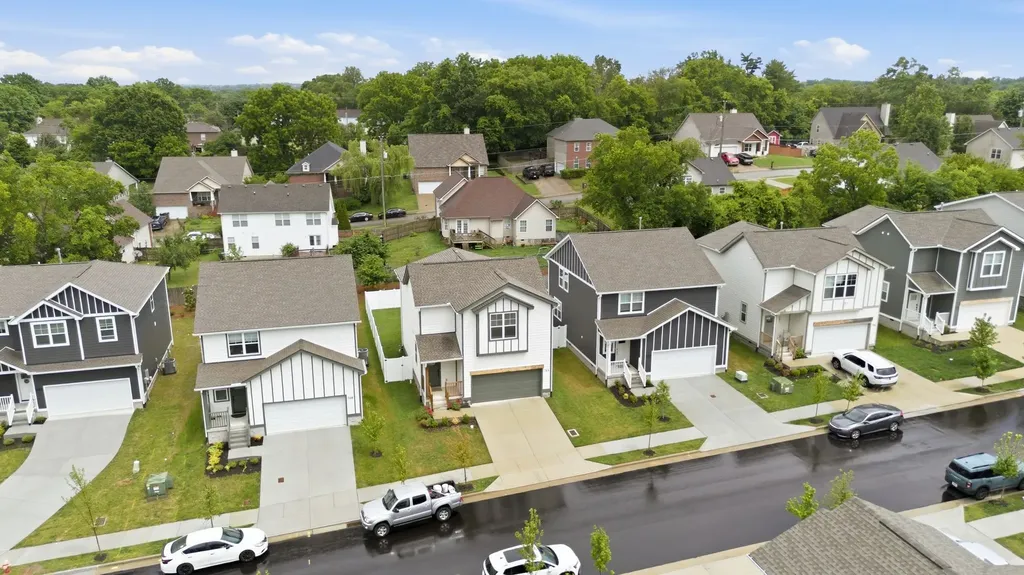 744 Caraway Lane Nashville TN 37211
