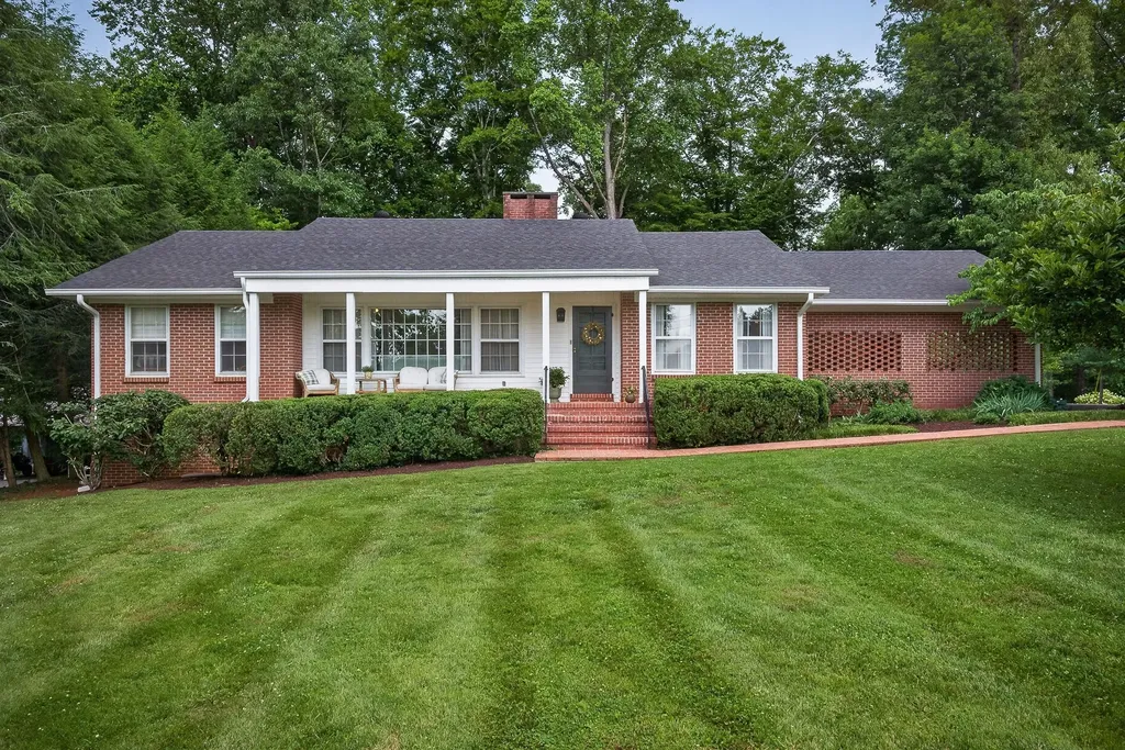 606 Boyd Avenue Mcminnville TN 37110