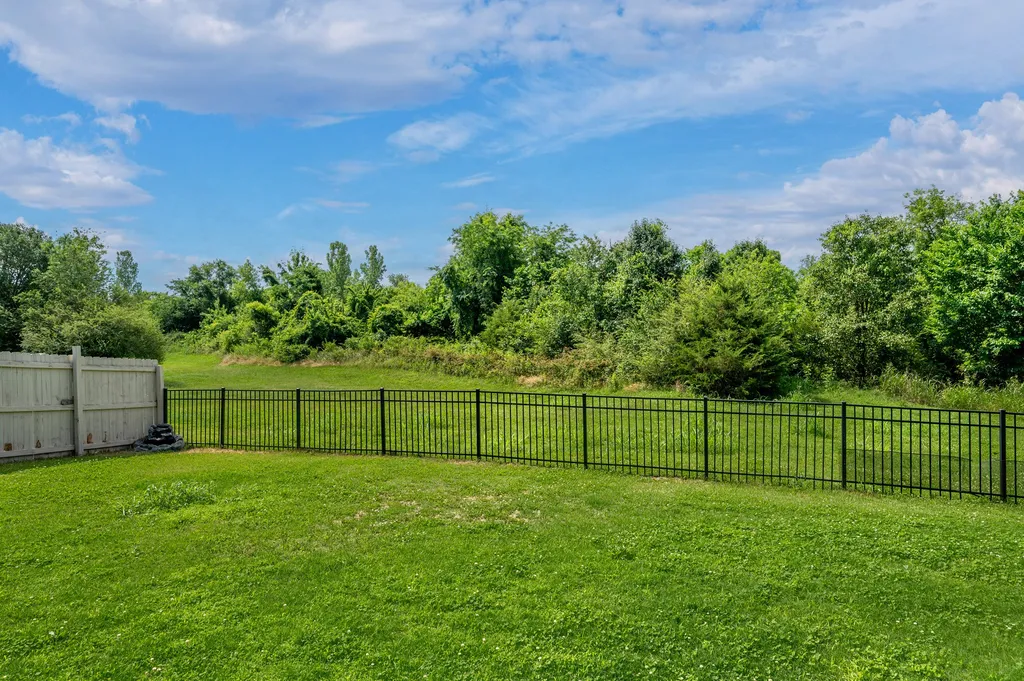 515 Creek Oak Drive Murfreesboro TN 37128