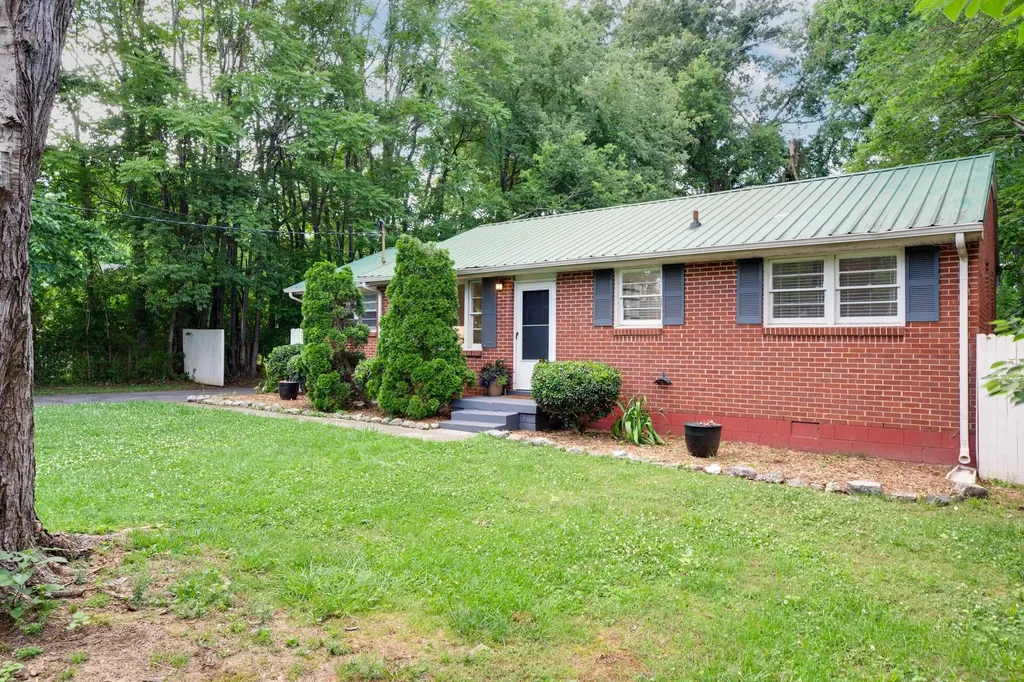 2011 Sherrill Boulevard Murfreesboro TN 37130