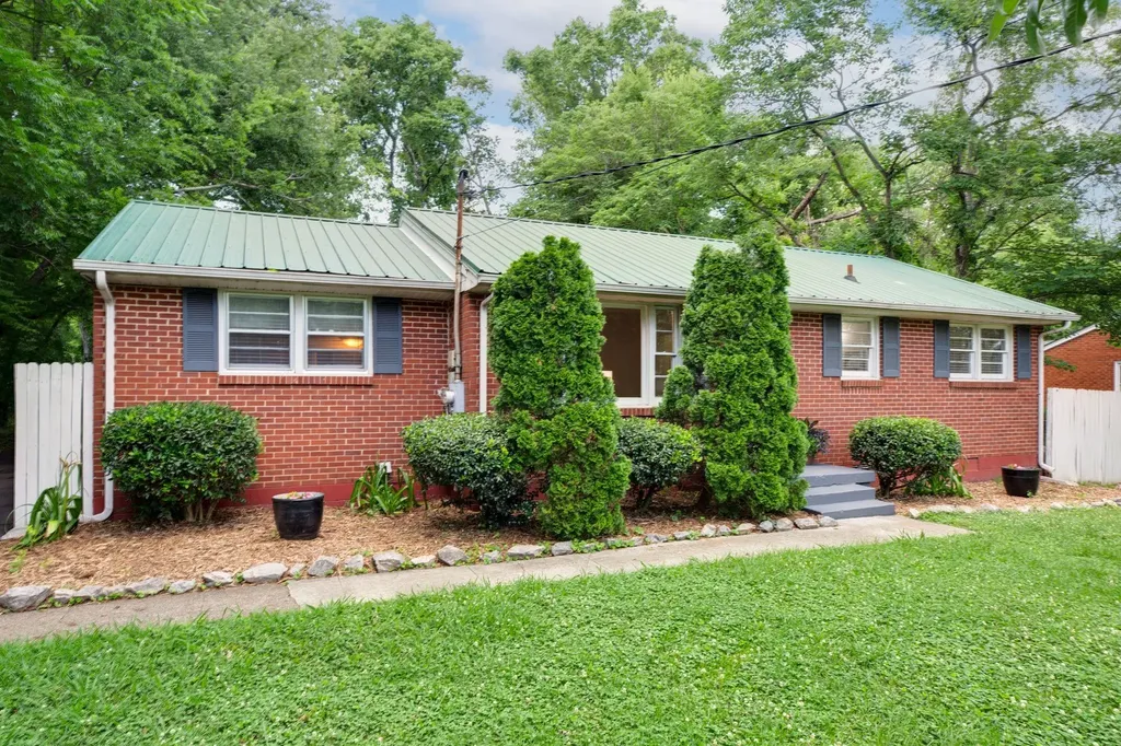 2011 Sherrill Boulevard Murfreesboro TN 37130